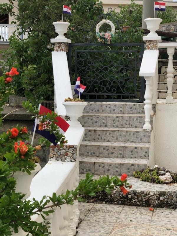 Happiness Apartment Senj  Luaran gambar